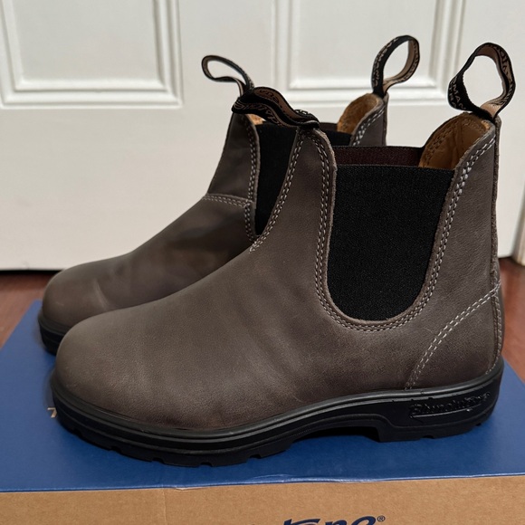 NIB Blundstone Classic 1469 - Picture 5 of 12